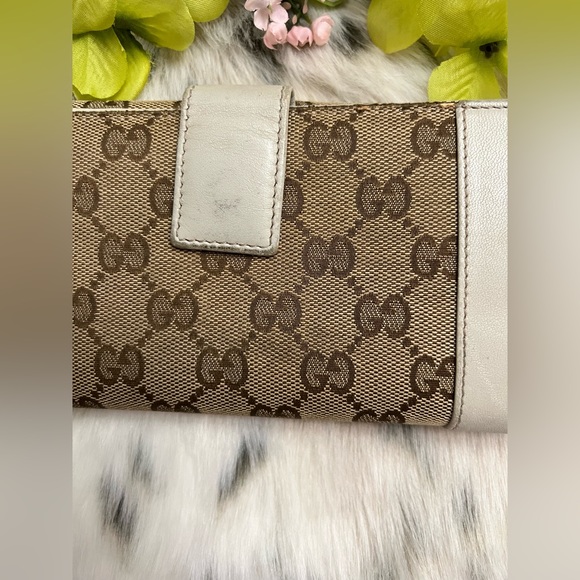 Gucci Long Wallet with Charms - Picture 9 of 15